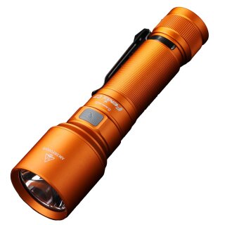 Fenix C7 LED Taschenlampe mit USB Anschluss orange