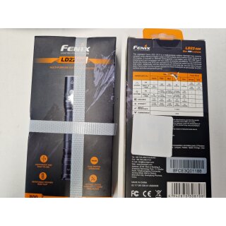 Fenix LD22 V2.0 Taschenlampe mit beschädigter Verpackung