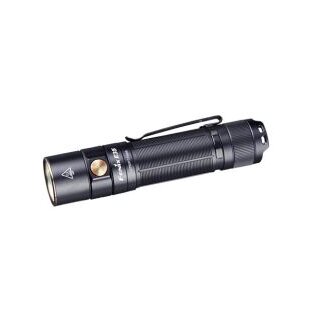Fenix E35 V3.0 LED Taschenlampe mit beschädigter Verpackung