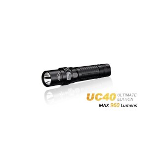 Fenix UC40 Ultimate Edition LED Taschenlampe mit beschädigter Verpackung